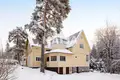 Casa 6 habitaciones 280 m² Kirkkonummi, Finlandia