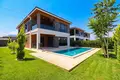 4 bedroom Villa 310 m² Dosemealti, Turkey
