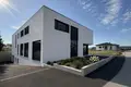 Villa 8 rooms  Theresienfeld, Austria
