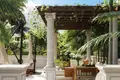 Complexe résidentiel New complex of villas with shops and restaurants, 4 minutes from Pandawa Beach, Bali, Indonesia