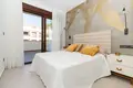 Bungalow z 2 sypialniami 63 m² Torrevieja, Hiszpania