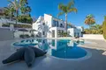 4 bedroom house 385 m² San Pedro Alcantara, Spain