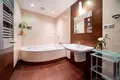 Propiedad comercial 110 m² en Varsovia, Polonia