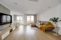 Mieszkanie 3 pokoi 135 m² Torrevieja, Hiszpania
