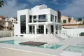 4 bedroom Villa 407 m² Torrevieja, Spain