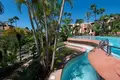 Mieszkanie 2 pokoi 157 m² Marbella, Hiszpania