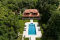 Вилла 3 спальни 400 м² Подгорица, Черногория