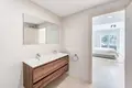 Mieszkanie 2 pokoi 82 m² Manilva, Hiszpania