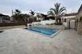 Bungalow 4 Schlafzimmer 260 m² in Agios Tychonas, Zypern