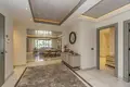 4 bedroom apartment 353 m² Marbella, Spain