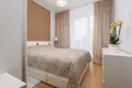 Mieszkanie 2 pokoi 42 m² w Warszawa, Polska