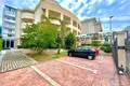 Casa 27 habitaciones 1 300 m² Budva, Montenegro