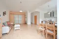 Mieszkanie 2 pokoi 58 m² Ryga, Łotwa