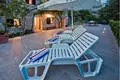 5 room house 330 m² Zrnovnica, Croatia