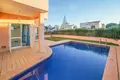 Дом 4 спальни 229 м² Loule, Португалия