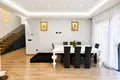 Haus 3 Schlafzimmer 260 m² Dos Hermanas, Spanien