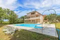 Casa 17 habitaciones 1 000 m² Opcina Marcana, Croacia