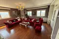 5 bedroom apartment 229 m² Tirana Municipality, Albania