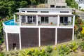 Haus 3 Schlafzimmer 204 m² Six Huts, Honduras