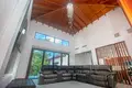 6 bedroom house 385 m² Coxen Hole, Honduras