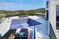 4-Schlafzimmer-Villa 370 m² Trau, Kroatien