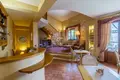 Commercial property 300 m² in Pisa, Italy