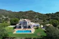 Haus 4 Schlafzimmer 530 m² Dos Hermanas, Spanien