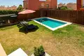4 bedroom house 250 m² Dos Hermanas, Spain