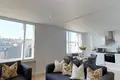 Mieszkanie 2 pokoi 83 m² w Londyn, Wielka Brytania