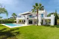6 bedroom house 637 m² San Pedro Alcantara, Spain