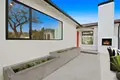 4 bedroom Villa  Los Angeles, United States