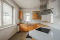 Mieszkanie 2 pokoi 97 m² Warszawa, Polska