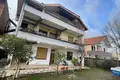 Apartamento 9 habitaciones 3 342 m² Bashkia Durres, Albania