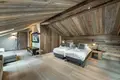 Chalet 6 bedrooms  in Les Allues, France