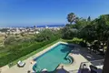 6-Schlafzimmer-Villa 700 m² Germasogeia, Zypern