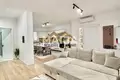 5 bedroom villa 300 m² Golem, Albania