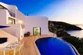 2 bedroom Villa 260 m² Kalkan, Turkey