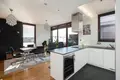 Mieszkanie 3 pokoi 77 m² Warszawa, Polska