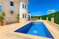 Villa de 4 habitaciones 250 m² Kargicak, Turquía