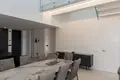 Haus 4 Schlafzimmer 321 m² Dos Hermanas, Spanien