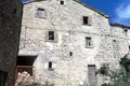 House 17 rooms 560 m² Montemonaco, Italy