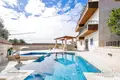 4-Schlafzimmer-Villa 240 m² Tivat, Montenegro