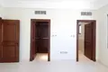 villa de 5 dormitorios 526 m² Abu Dabi, Emiratos Árabes Unidos