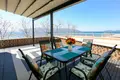 Apartamento vacacional moderno frente al mar en la zona de la playa antigua, Vlorë, Albania