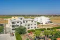 Mieszkanie 2 pokoi 71 m² Pervolia, Cypr
