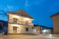 Haus 5 Schlafzimmer 200 m² Bijela, Montenegro