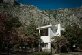 villa de 5 chambres 350 m² Donji Orahovac, Monténégro