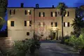 Gewerbefläche 2 650 m² Siena, Italien