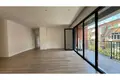 Office 4 rooms 120 m² in Tirana Municipality, Albania