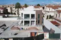 4-Schlafzimmer-Villa 407 m² Torrevieja, Spanien